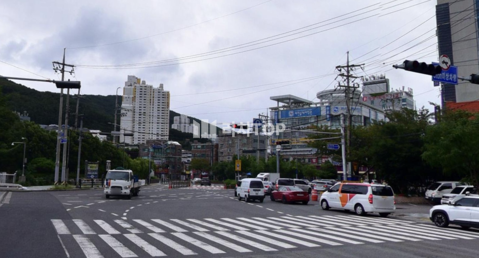 부산 남구 용호동 부산 남구 용호동 입구, 대단지 아파트 인근 모델하우스 전시장 임대 월세 매물번호 11315 사진 1