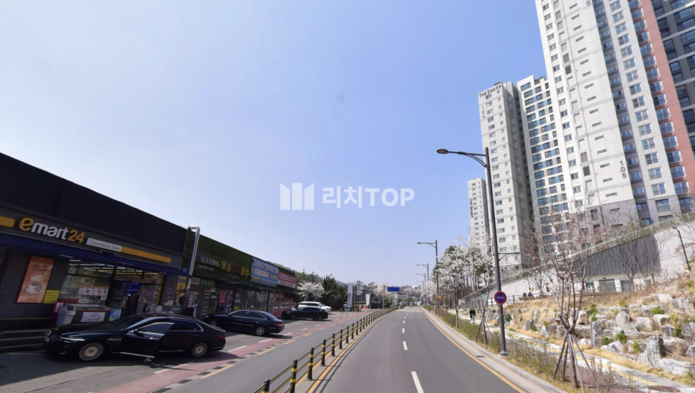 경기 성남시 분당구 백현동 경기도 성남 분당 판교 백현동 남서울cc 진입로 맛집거리 영업중인 건물 대지 일체 매매 매물번호 11354 사진 1