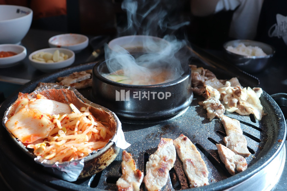 경남 창원시 성산구 상남동 (상남동, 1층) 현 음식점 프랜차이즈, 양도양수 가능 월세 매물번호 11393 사진 1