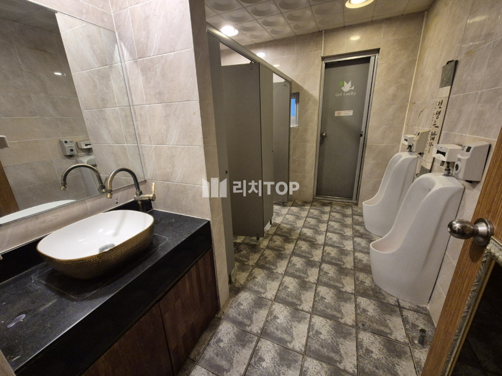 경남 창원시 성산구 상남동 상남동 2층 대형평수 고깃집 임대, 저렴한 권리금 월세 매물번호 11679 사진 2