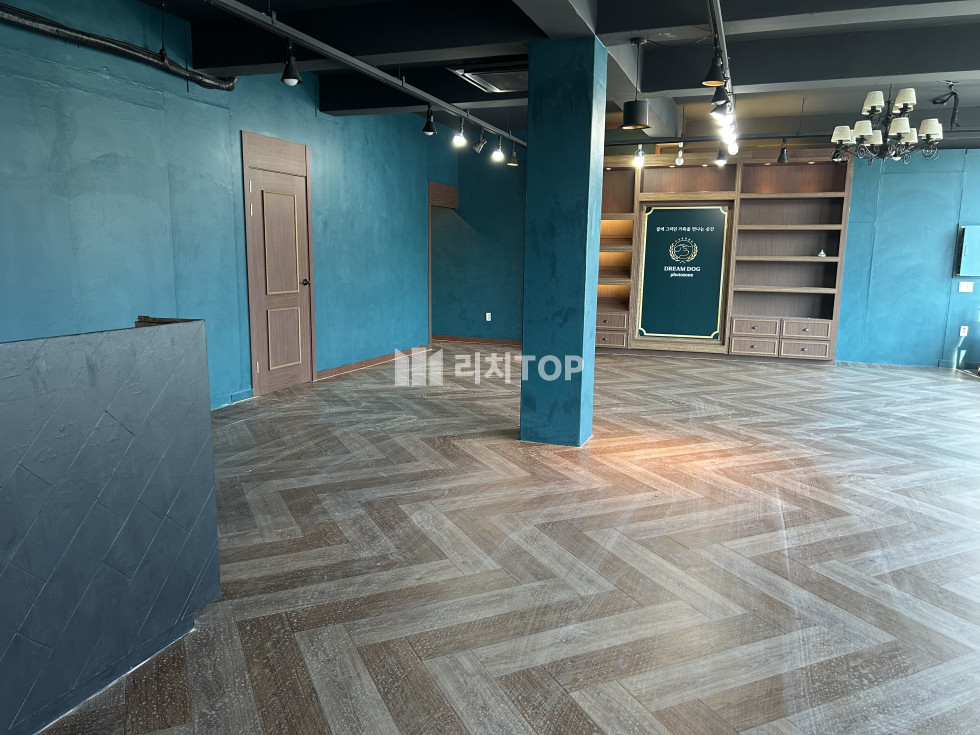 경남 창원시 성산구 신월동 \u2605 도로변 주차가능 1층 통사용 무권리 공실 \u2605 월세 매물번호 11692 사진 1