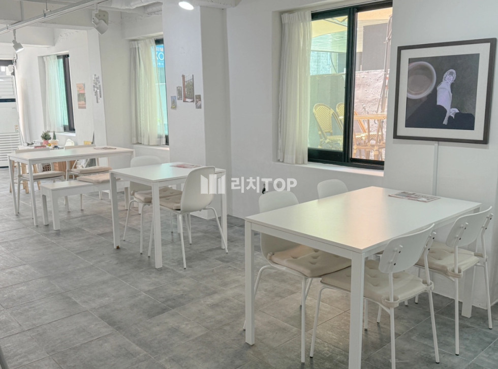 경남 창원시 의창구 도계동 도계동 이쁜 카페, 다른 업종 가능, 일반음식점 가능 (주류판매) ​​​​​​​* 테라스 있음 월세 매물번호 11711 사진 1