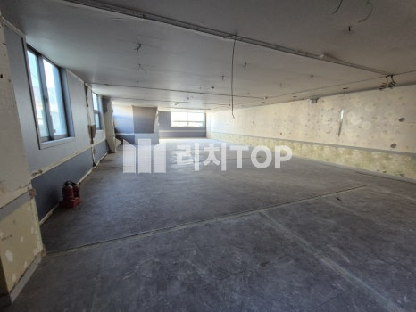 경남 창원시 성산구 상남동 권리금 없이 누드 공실로 입맛대로 인테리어 가능한 사무실 학원 상가 임대 월세 매물번호 11760 사진 1
