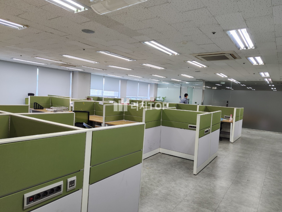 경남 창원시 성산구 용호동 \u2714 용호동 58PY 사무실 임대 집기 사용가능 월세 매물번호 11788 사진 7