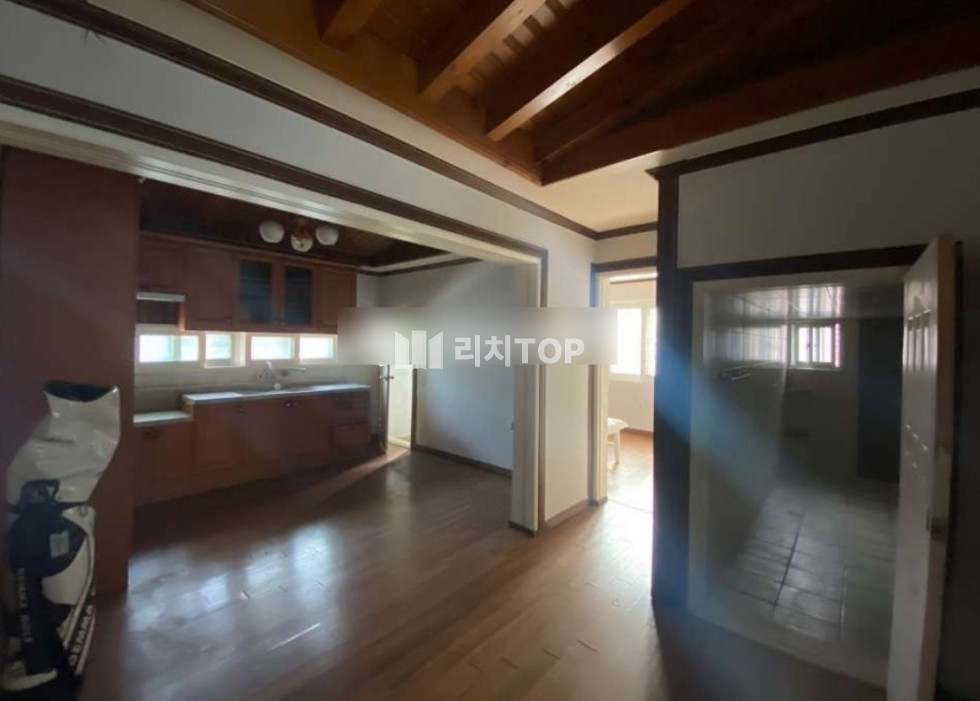 경남 창원시 성산구 용호동 \u2714 용호동 가로수길 인근 1층 전체 임대(무권리) 2종근생 월세 매물번호 11834 사진 2