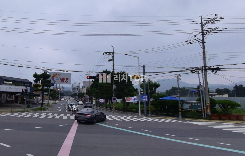 경남 밀양시 삼문동 밀양시 삼문동 사거리 코너각지 노출 좋은 상가 대형 임대 130py 월세 매물번호 11866 사진 1