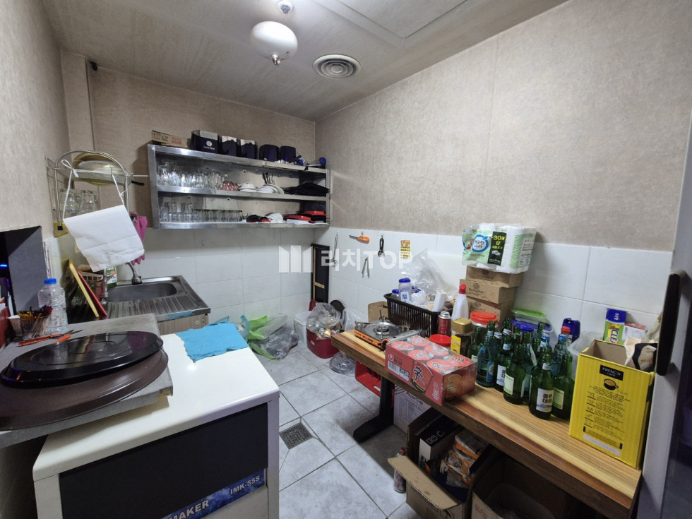 경남 창원시 성산구 상남동 상남동 유흥메인상권 3층 전용33py 라이브 bar, 유흥주점 임대 월세 매물번호 11885 사진 2