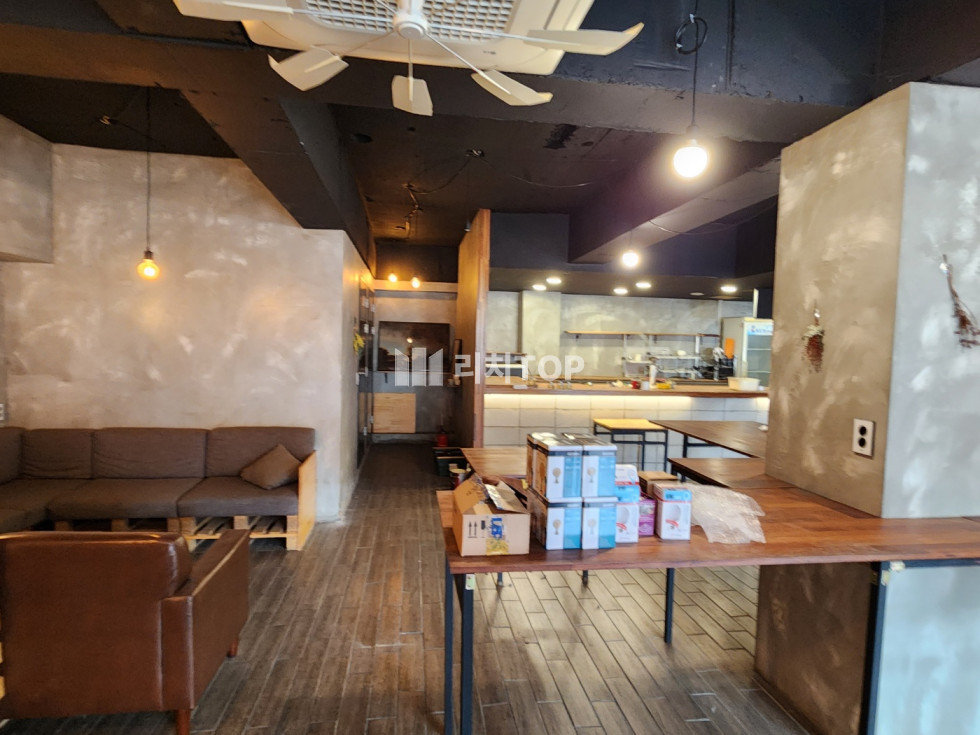 경남 창원시 성산구 반지동 \u2714 반지동 희연병원 인근 카페자리 무권리 임대 의료계통 소매점도 추천 월세 매물번호 11977 사진 2