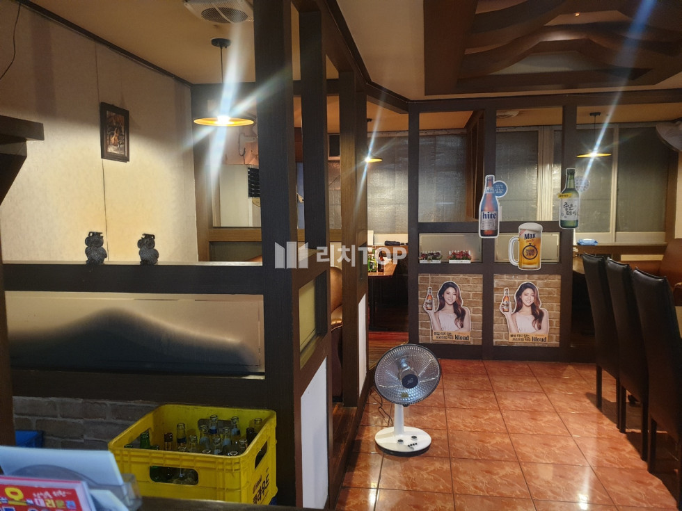 경남 창원시 성산구 대방동 \u2714 대방동 유동인구 많은 상가 2층 임대 주차장에서 오면 1층임 월세 매물번호 12028 사진 4