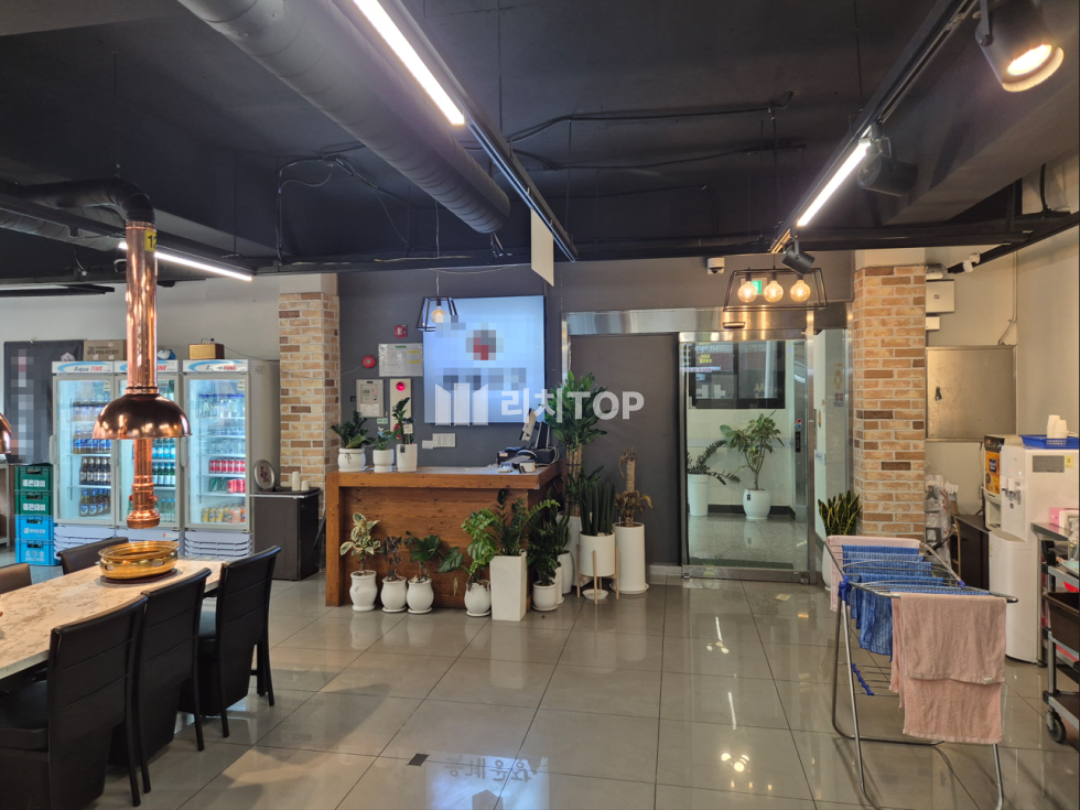 경남 창원시 마산합포구 해운동 \u2714 해운동 마산남부시외터미널 뒷편 먹자골목 2층 음식점 임대 양도양수가능 월세 매물번호 12046 사진 8