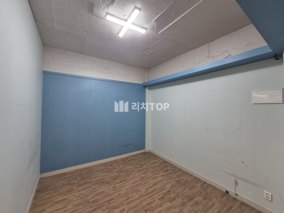 경남 창원시 성산구 중앙동 중앙동 저렴한 월세 깔끔한 3층 전용 39PY 사무실,공실 점포 임대 월세 매물번호 12057 사진 3