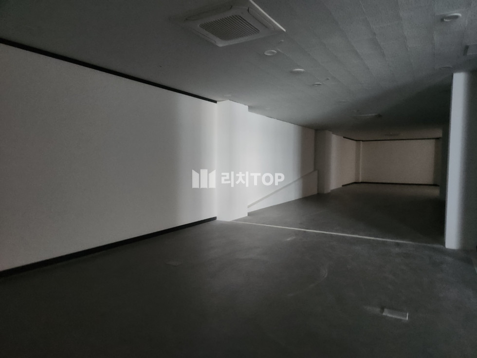 경남 창원시 성산구 상남동 \u2714 상남동 440PY 대형 사무실 자리 임대, 다른업종도 가능 월세 매물번호 12100 사진 4